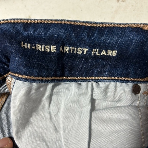 Sold - Picture 3 of 5